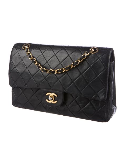 Chanel vintage medium flap